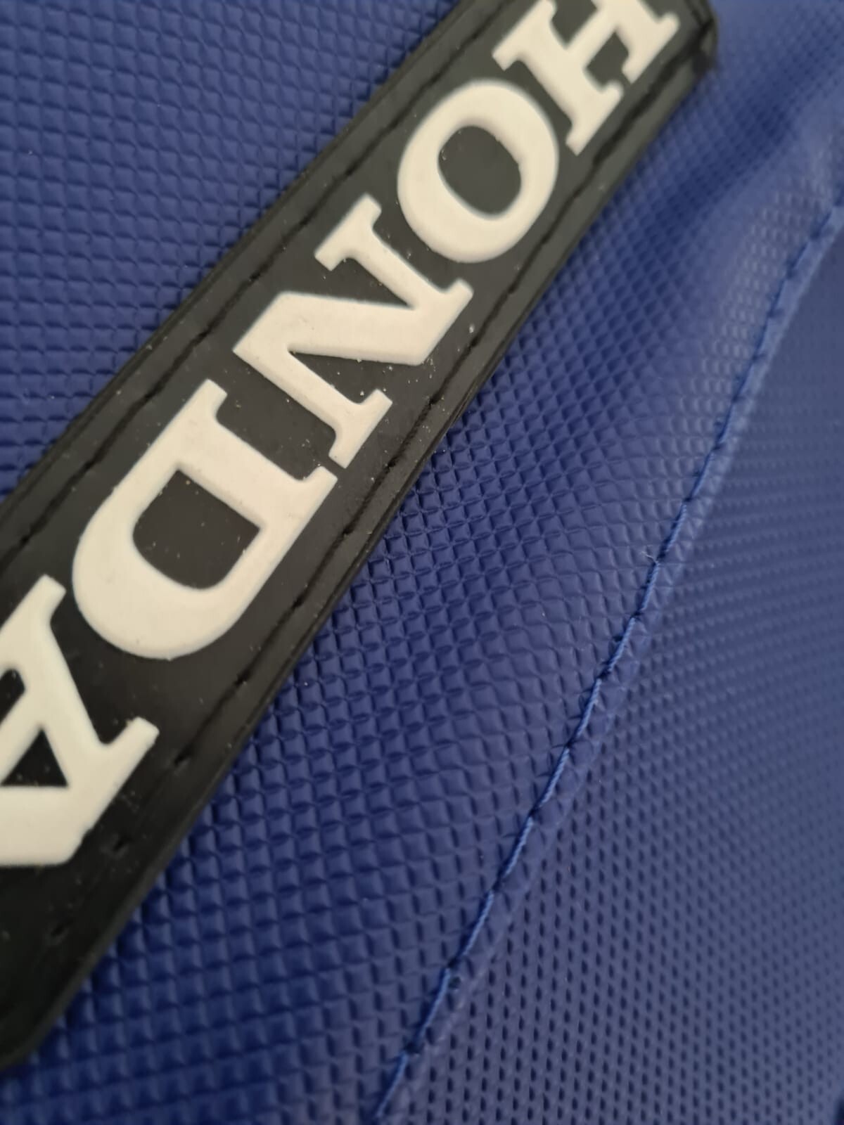 Seat cover for Honda Xr600 xr 600 blue ultragrip, black rubber strips, fast ship - Image 4