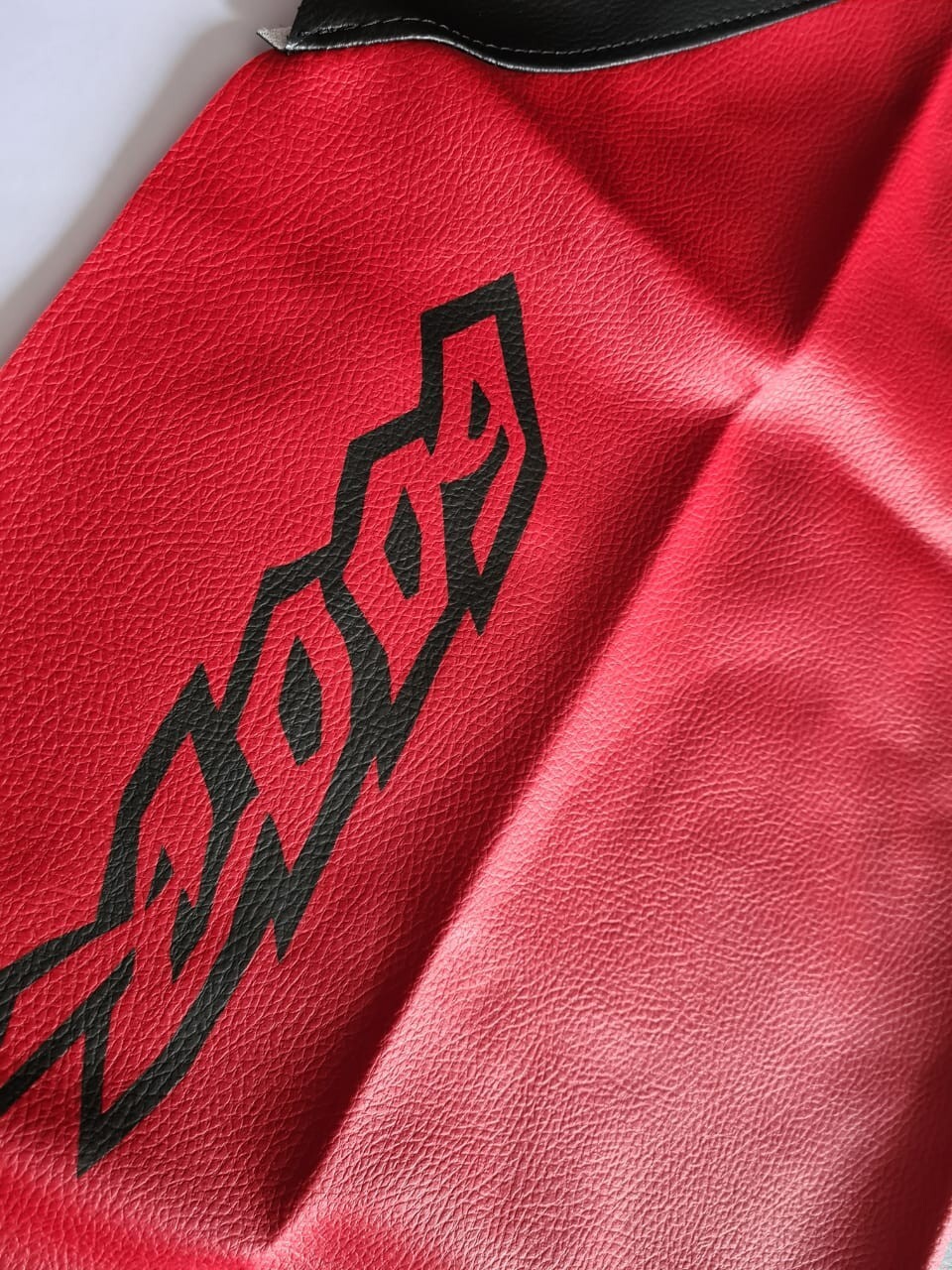 Seat cover and gas Tank cover for Honda XR 600 xr600 XR600R 1999 99 Red Black - Image 2