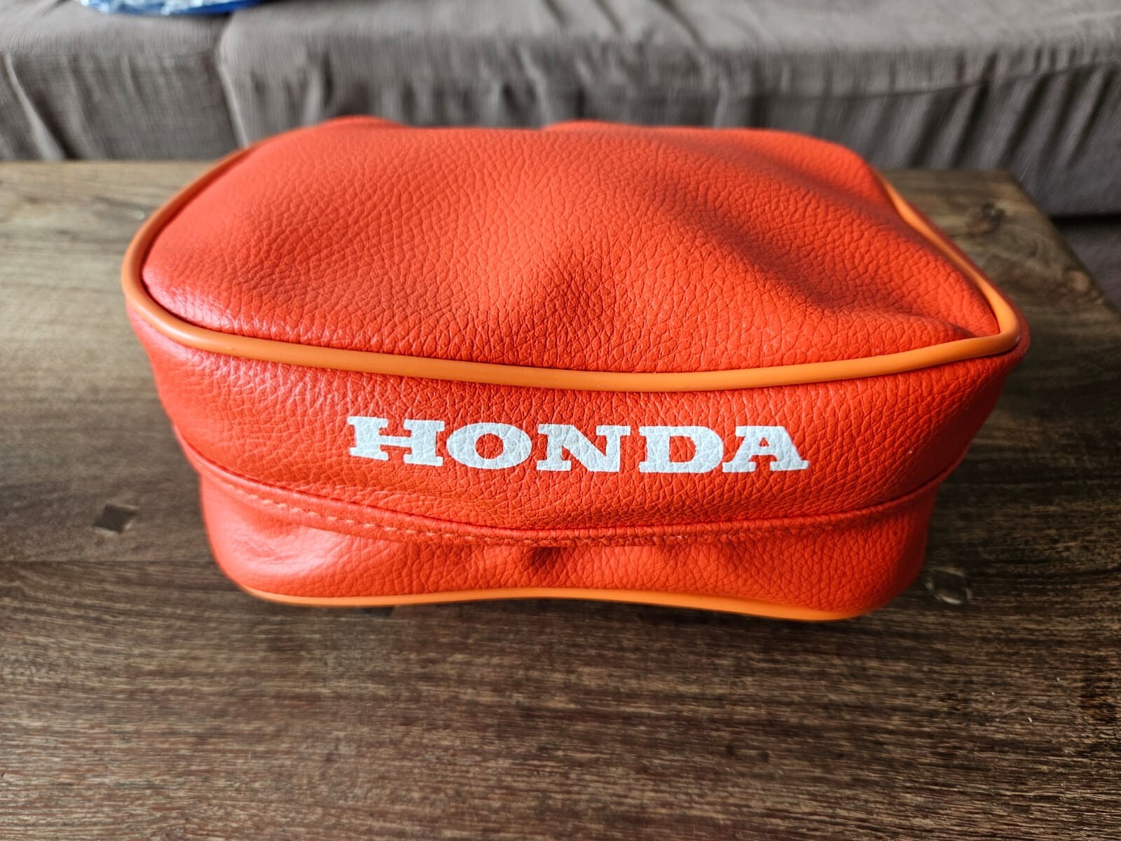 ï¸ Synthetic Leather Seat Cover and Rear Fender Bag for Honda XR600R 91, Orange - Image 8