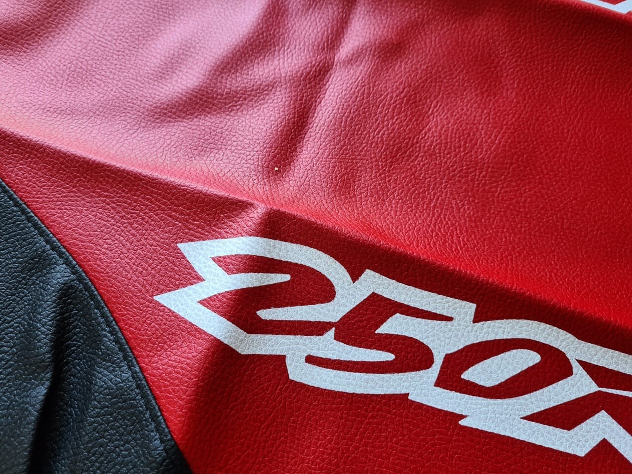 Seat Cover & Tank cover Kit Compatible With XR250R xr250 1997 â XR 250 Red Black - Image 8