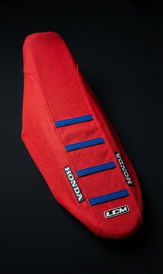 Seat Cover UltraGrip for Honda CRF450R CRF 450 2021 / 2026 â Red with Blue Ribs - Image 3