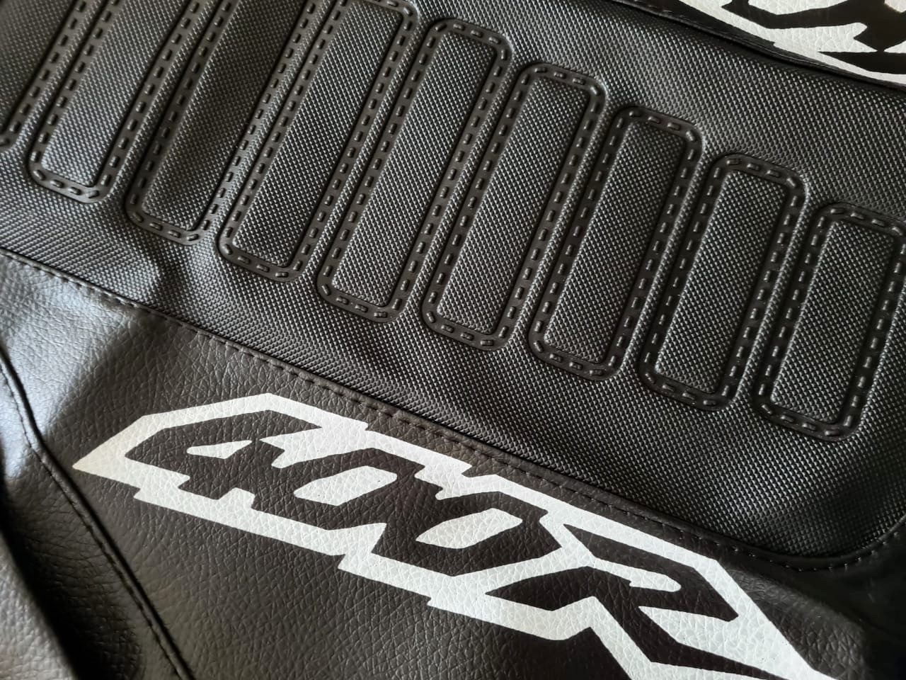 Seat cover fit Honda xr400 xr 400 96-04 black white ultragrip anti slip DHL - Image 4